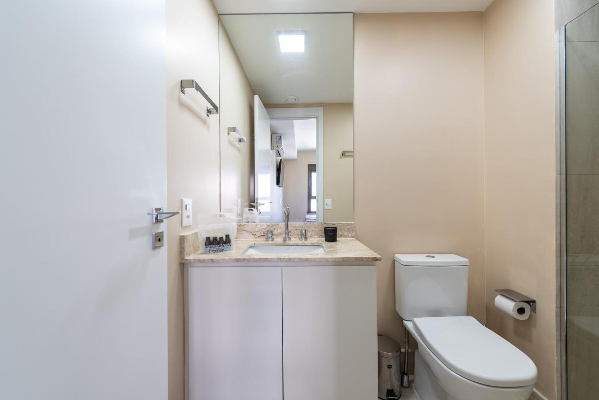 Apartamento Campo Belo, Wi-fi 600mb, Queen Bed, Piscina São Paulo